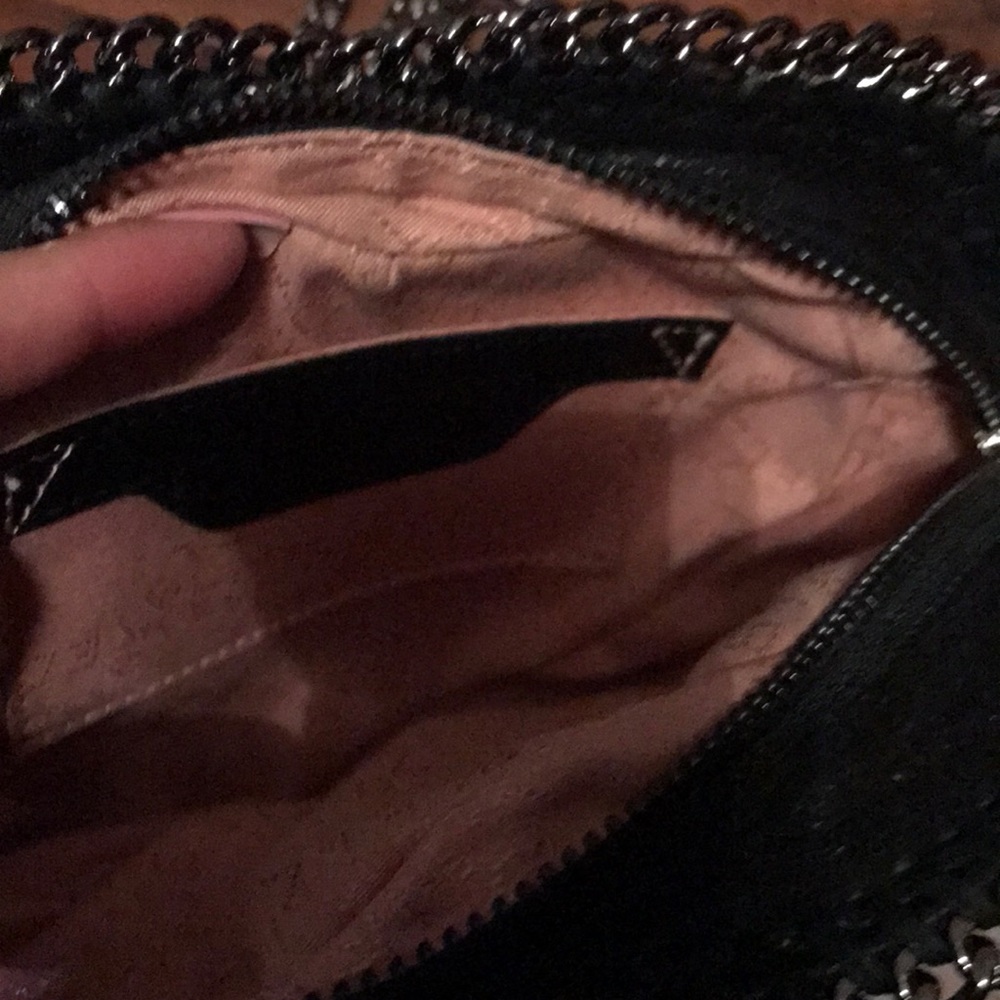 Stella McCartney Black Heart-Shaped Crossbody Bag - Picture 3 of 4